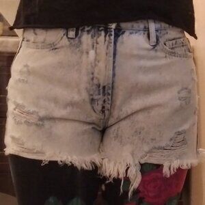 Vervet frayed denim shorts